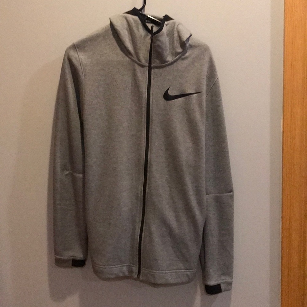 Nike basketball hoodie